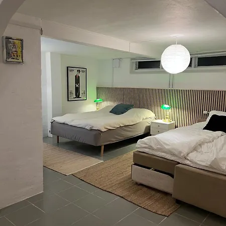 Large Basement In The Middle Of Appartement Odense